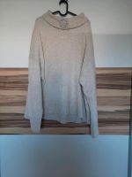 Rollkragen Pullover mit Brosche Damen Nordrhein-Westfalen - Grevenbroich Vorschau