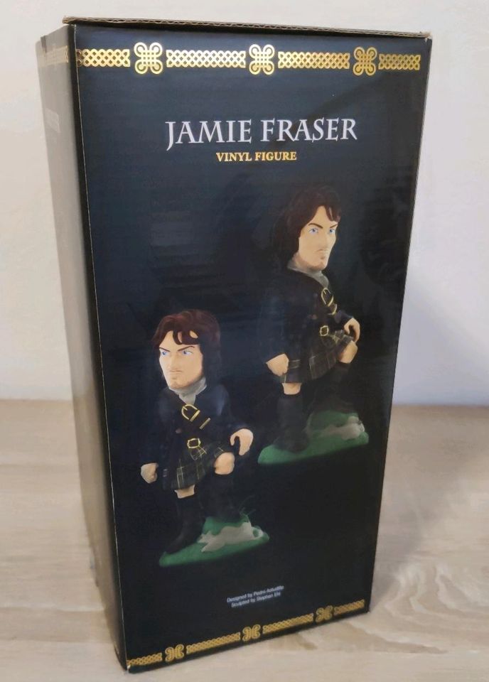 Outlander Jamie Fraser Vinyl Figur Cryptozoic Sassenach Lallybro in Barsbüttel