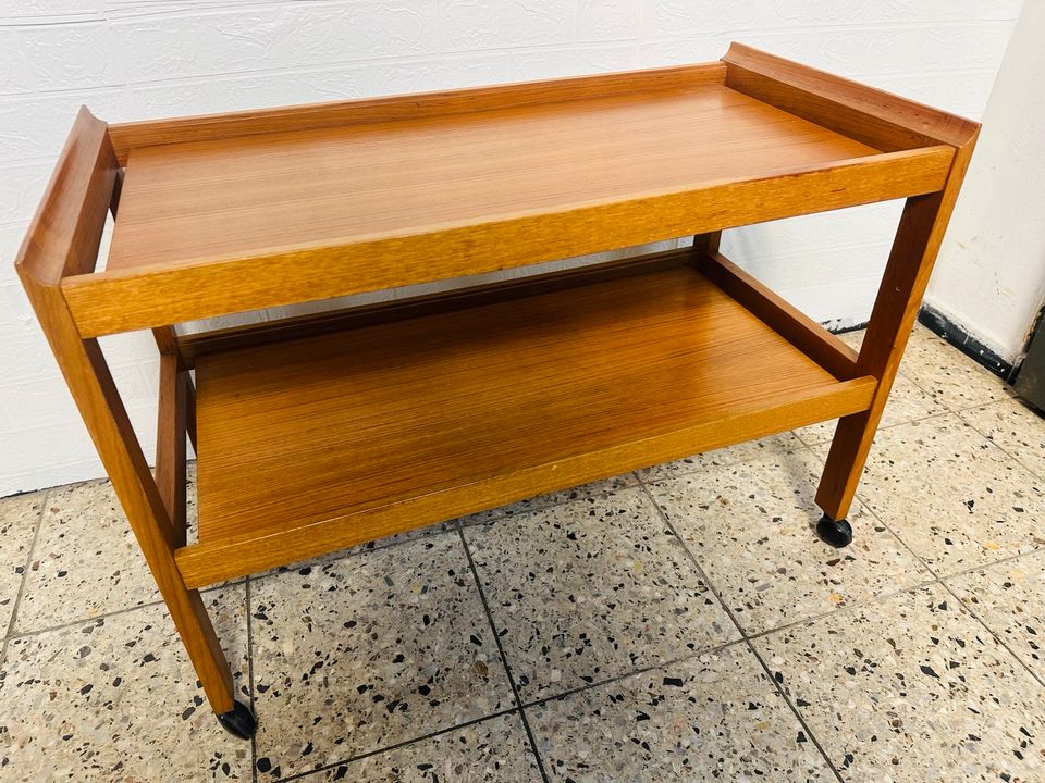 70er Jahre Teak Servierwagen Trolley Beistelltisch Danish Design in Rodenberg