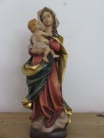 Holzfigur Madonna mit Kind handgschnitzt gefasst vergoldet 35 cm Bayern - Aßling Vorschau