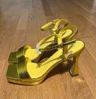 gelb Menbur High Heel Sandalen Nürnberg (Mittelfr) - Südstadt Vorschau