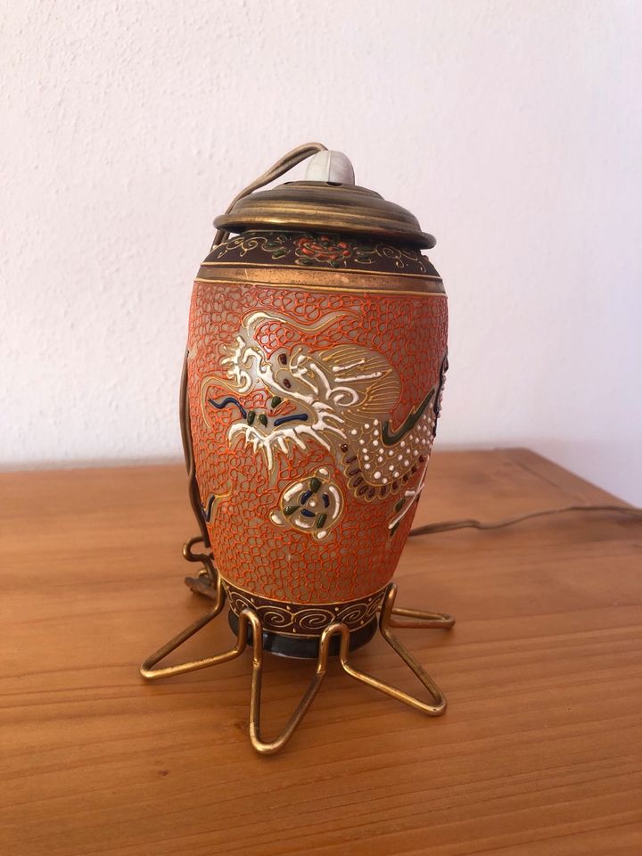 Chinesische Porzellan Lampe in Bietigheim-Bissingen