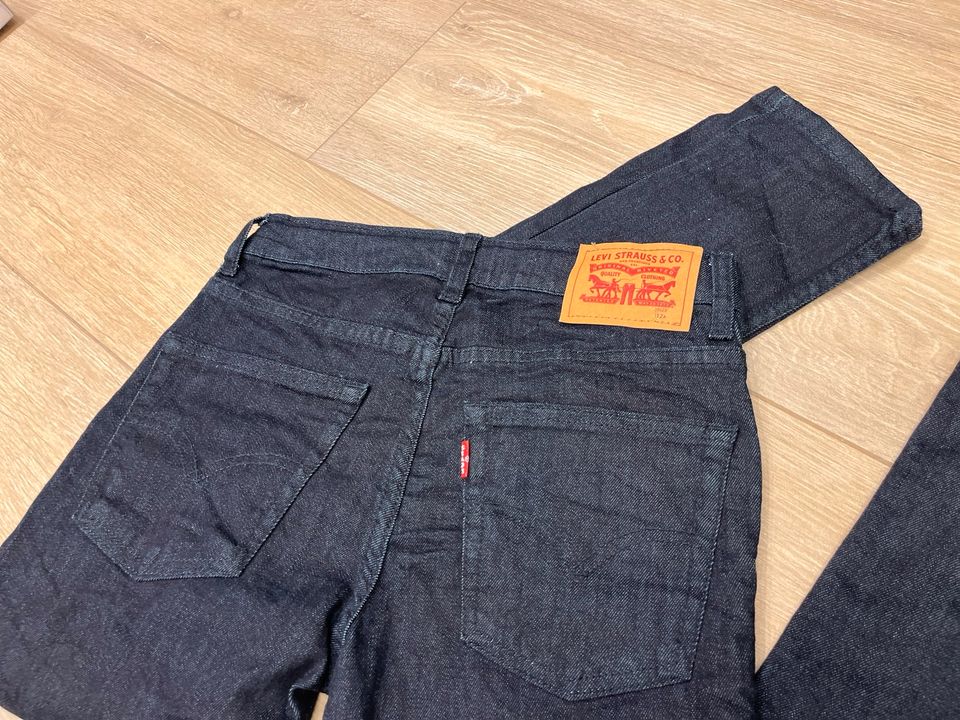 Neue Levi’s Jeans skinny Größe 152 nie getragen in Paderborn