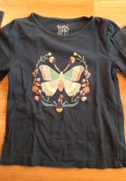 Mädchen Langarm Shirt, Gr. 134, dunkelblau mit Schmetterling Baden-Württemberg - Plochingen Vorschau