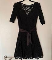 KLEID FESTLICH SPITZE SCHWARZ GR.34/XS NEUWERTIG Bayern - Gilching Vorschau