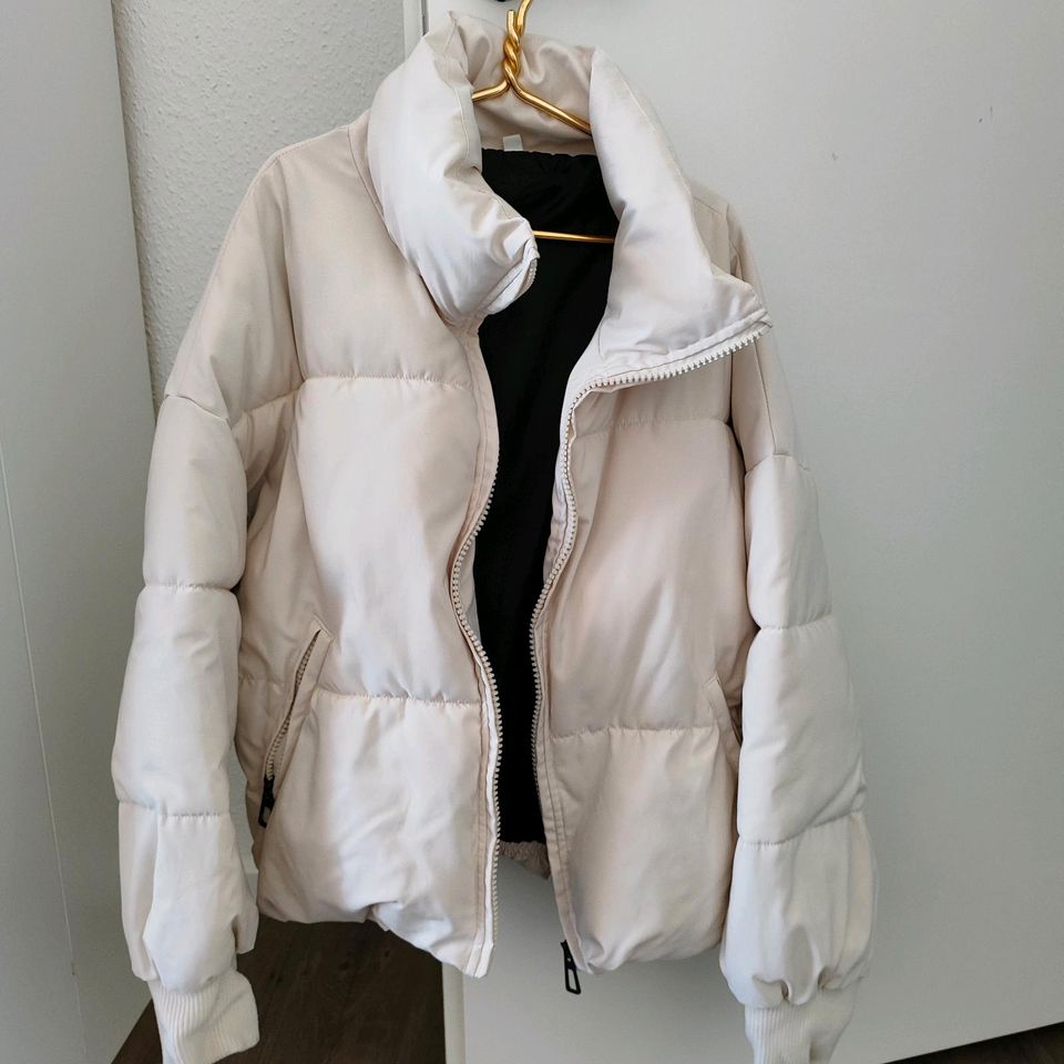 Jacke xs fast neu in Lohne (Oldenburg)