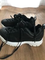 Plateau Sneaker cooles schwarz mit weißer Sohle Baden-Württemberg - Schwäbisch Gmünd Vorschau