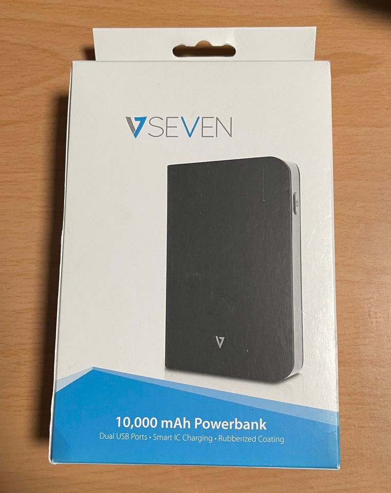 V7 Powerbank mit 10.000 mAh und zwei USB-Anschlüssen in Zirndorf