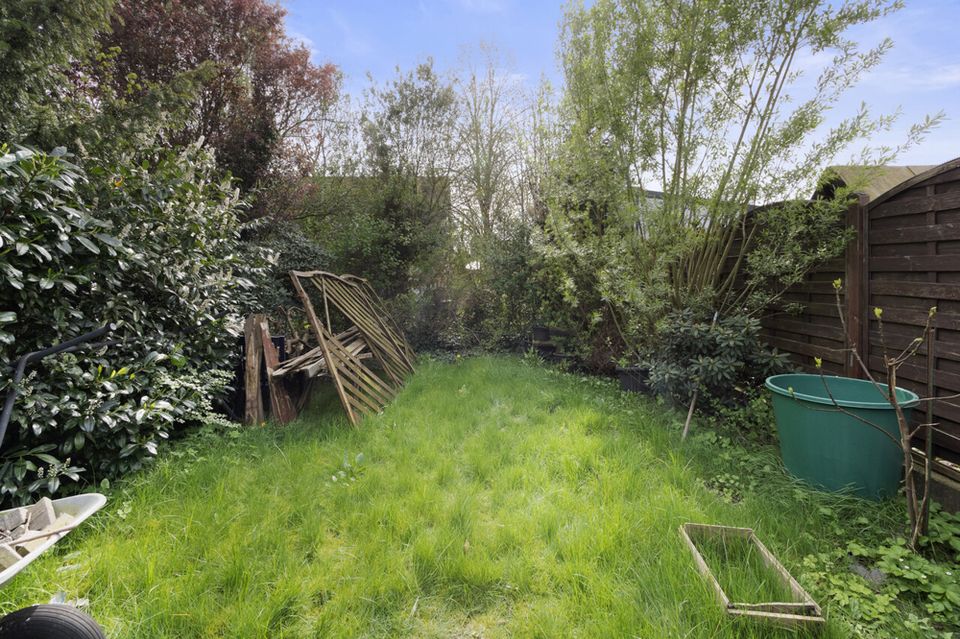 Charmantes Einfamilienhaus mit 7 Zimmern und großzügigen Garten. in Bremen