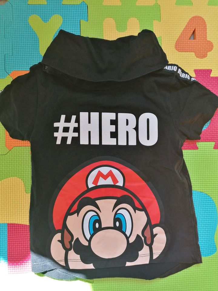 Super Mario T-Shirt mit Kragen 92-98 in Bielefeld