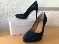 Calvin Klein dunkelblaue Wildleder Pumps High Heels neuwertig Eimsbüttel - Hamburg Niendorf Vorschau