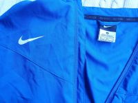 Nike 137-147 cm M Jacke Trainingsjacke leicht blau Kinder Niedersachsen - Uetze Vorschau