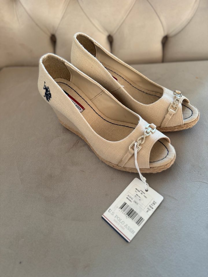 *NEU* U.S. POLO ASSN. Damenschuhe Sandal Schuhe Beige Gr. 39 in Frankfurt am Main