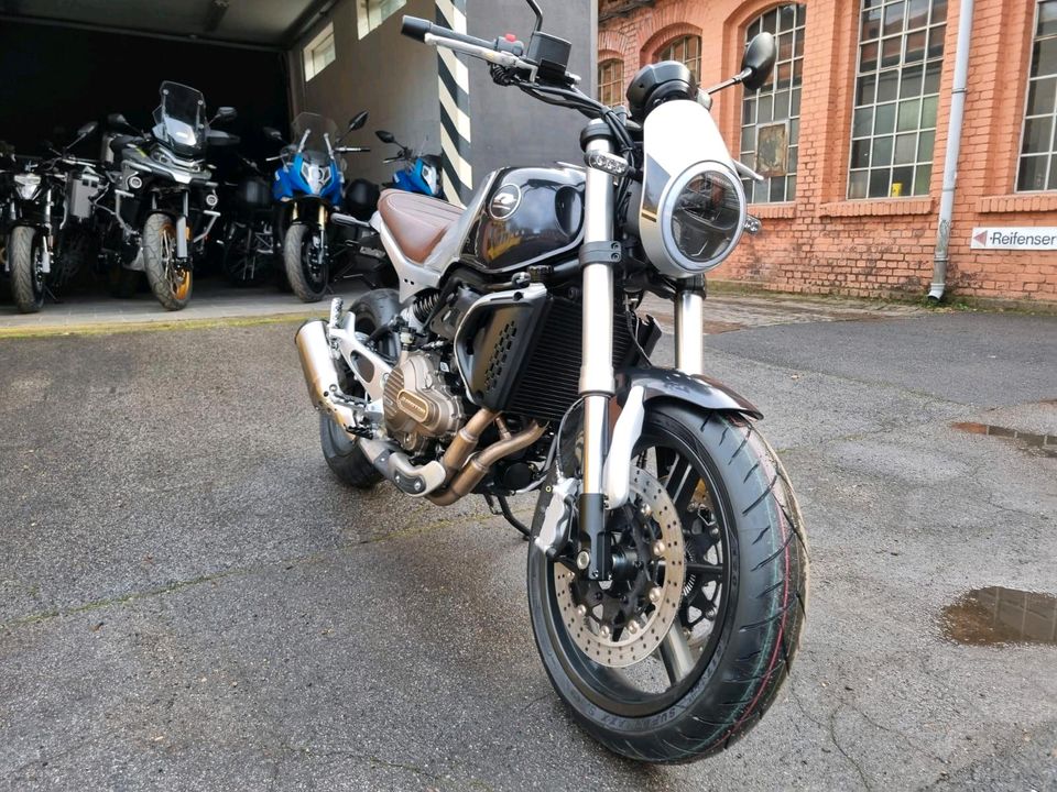 QJ Motor SRV 550 ABS Modell 2024 NAKED CAFE RACER EU5 ANGEBOT in Wermelskirchen