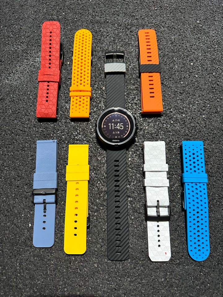 Suunto 9 / Fitness - Sportuhr + 8 Armbänder in Tönisvorst