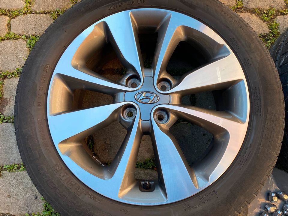 16 Zoll Hyundai i20 Alufelgen 6Jx16 ET50 4x100 195/55 R16 RDKS in Klein-Winternheim