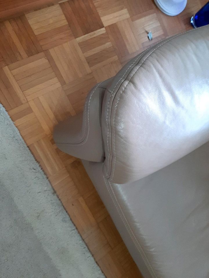 Hochwertigen  Sofa aus echt Leder in Lüdenscheid