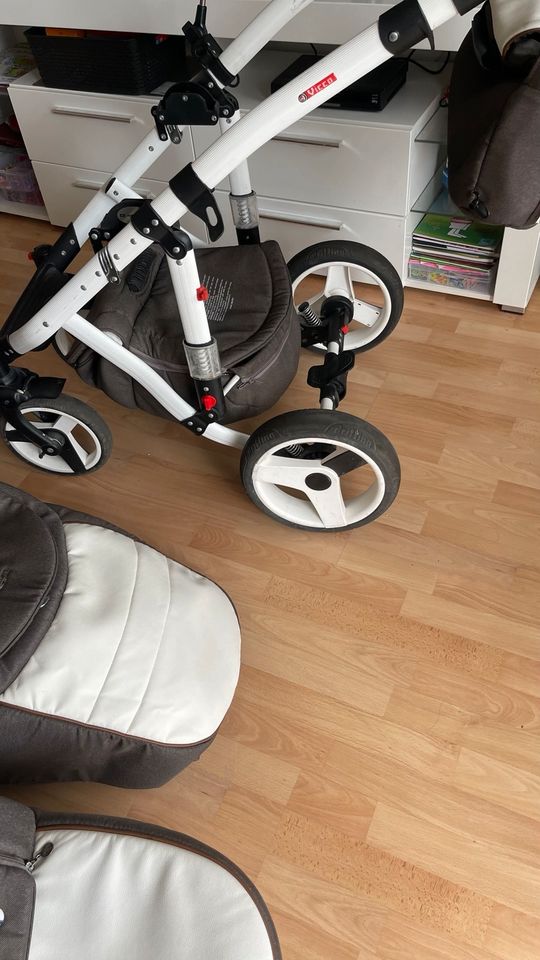 Kinderwagen  3 in 1 plus Maxi Cosi dabei in Wuppertal