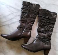 Queens Lederstiefel Stiefel Leder Stiefelette Nieten braun Gr. 41 Bayern - Burgkunstadt Vorschau