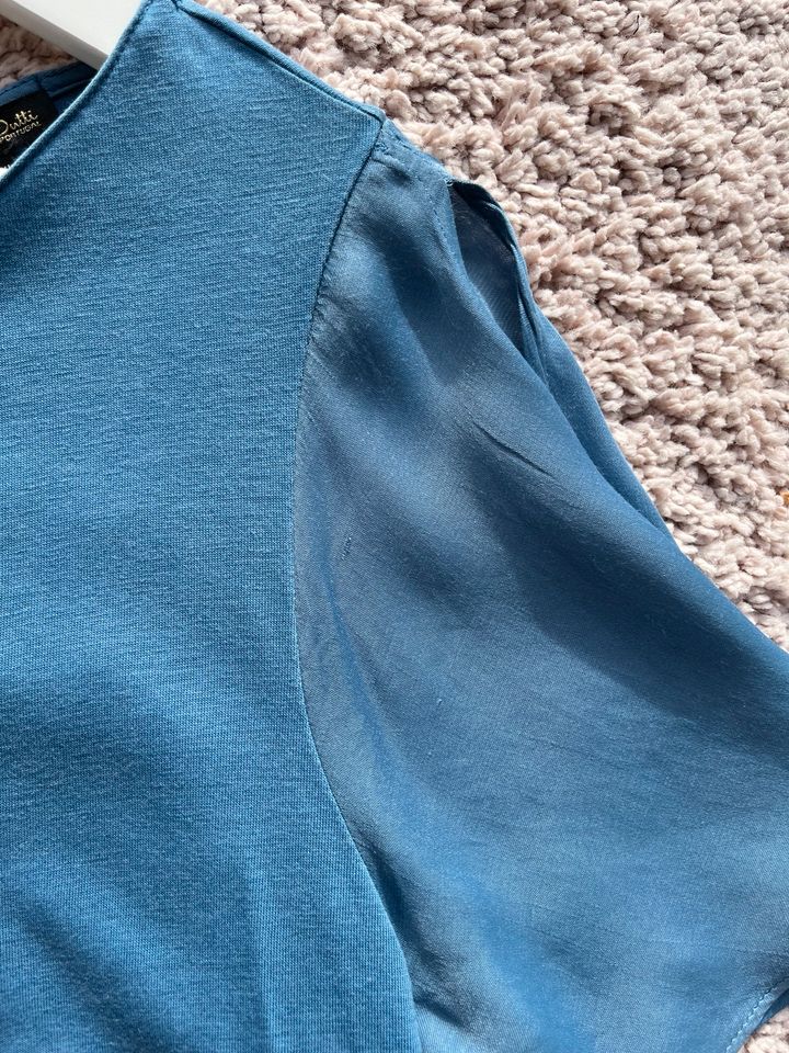 Blaue dünne Bluse von Massimo Dutti in Verl