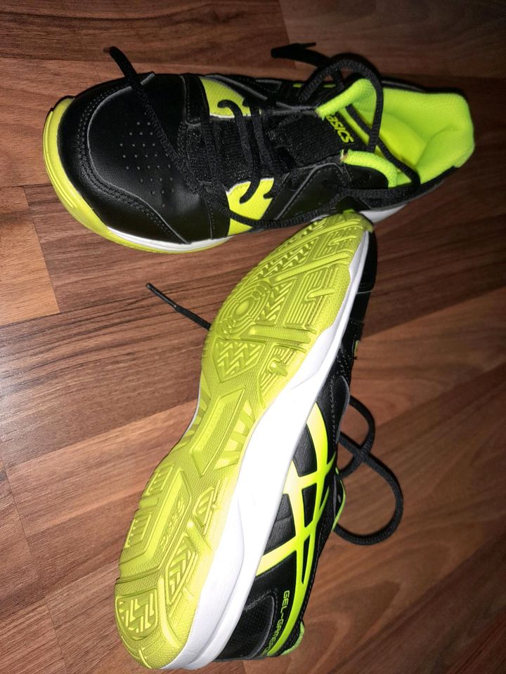 Oasics Schuhe gr 37 neu in Zwickau