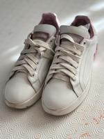 Damen-Sneaker Frankfurt am Main - Bornheim Vorschau