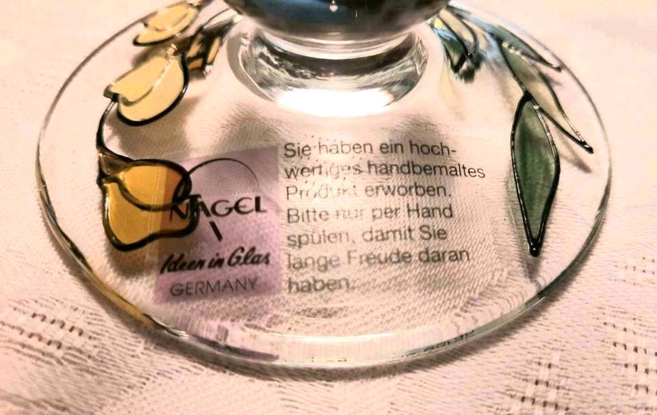 Design: "Nagel-Handwerkskunst" Stabkerzen-Leuchter: Glas bemalt in Gundelfingen