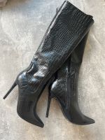 Kniehohe Stiefel in Kroko schwarz NEU Hessen - Kassel Vorschau