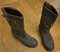Ash Luxury Wildleder Leder Stiefel Damenstiefel Echtleder Gr. 38 Berlin - Schöneberg Vorschau