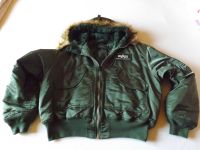 Alpha Industries Bomberjacke Gr. 3XL mit Fellkapuze wie neu Rheinland-Pfalz - Eich Vorschau