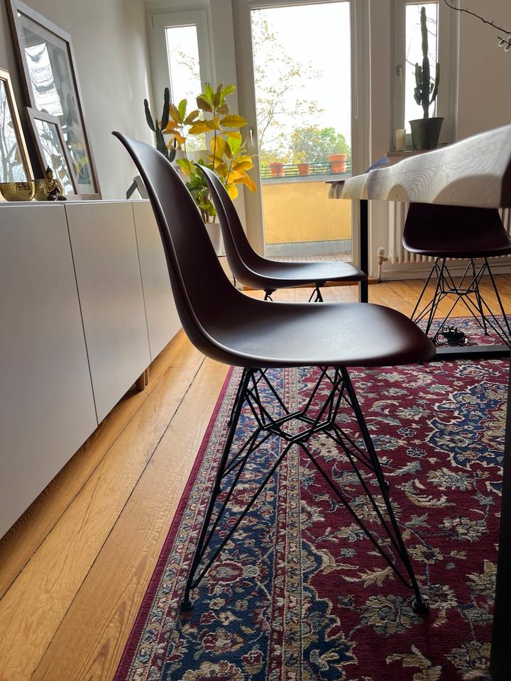 Vitra Eames Plastic Side Chair DSR 2 Stück ORIGINAL NEUWERTIG in Berlin