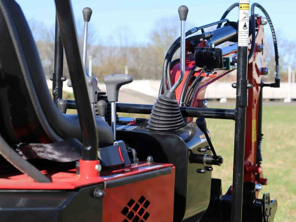 HZC Power Minibagger Bagger 4-Rad mit Ölkühler BVR600K in Mönchengladbach