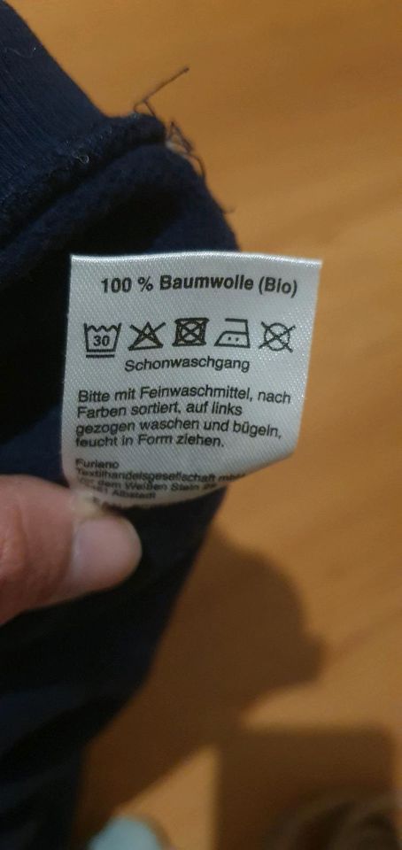 Pullover, Gr. 104 in Berlin