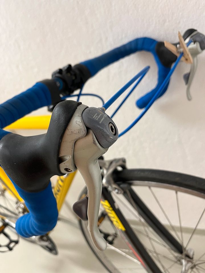 Schauff Rennrad - Carbon Gabel - Shimano 105 in Fürth