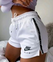 Nike shorts Damenshorts weiß gr L Niedersachsen - Tostedt Vorschau