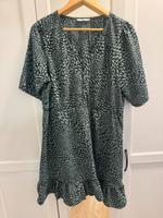 NEUES Kleid von Only Gr. XXL Nordrhein-Westfalen - Erwitte Vorschau