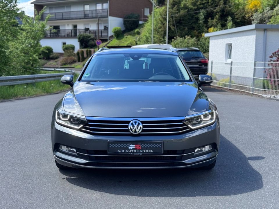 Volkswagen Passat Variant Highline 2.0TDI/ACC/RCAM/LED in Neunkirchen Siegerland