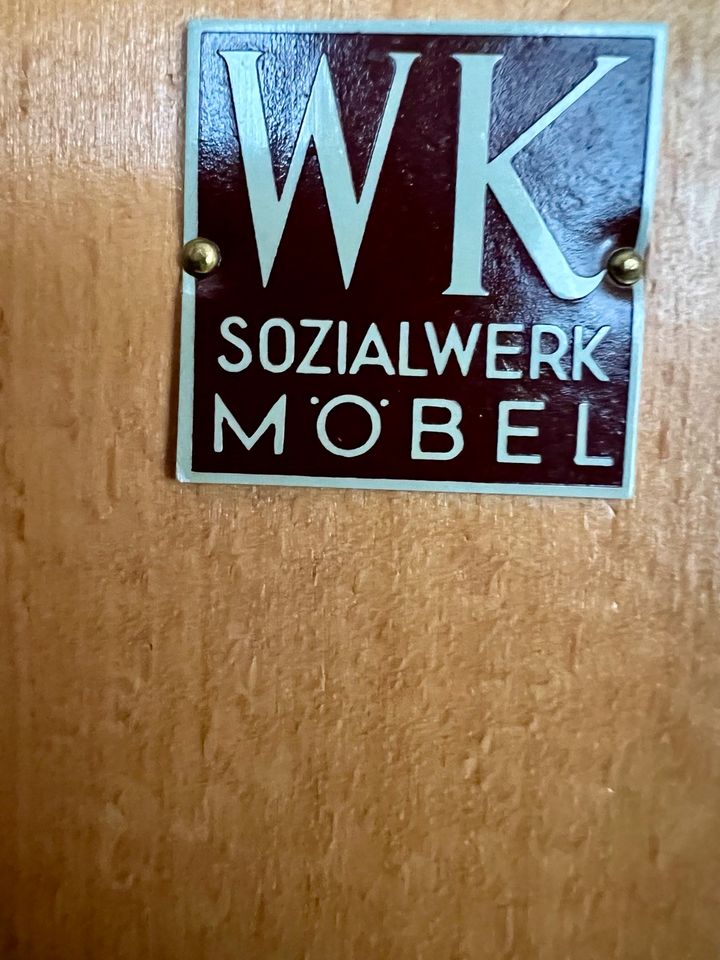 Kleiderschrank, WK Sozialwerk Möbel Vintage, mal googeln € in Aachen