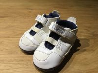 Nike LeBron Laufschuhe Schuhe Sneaker Gr. 18,5 Nordrhein-Westfalen - Langenfeld Vorschau