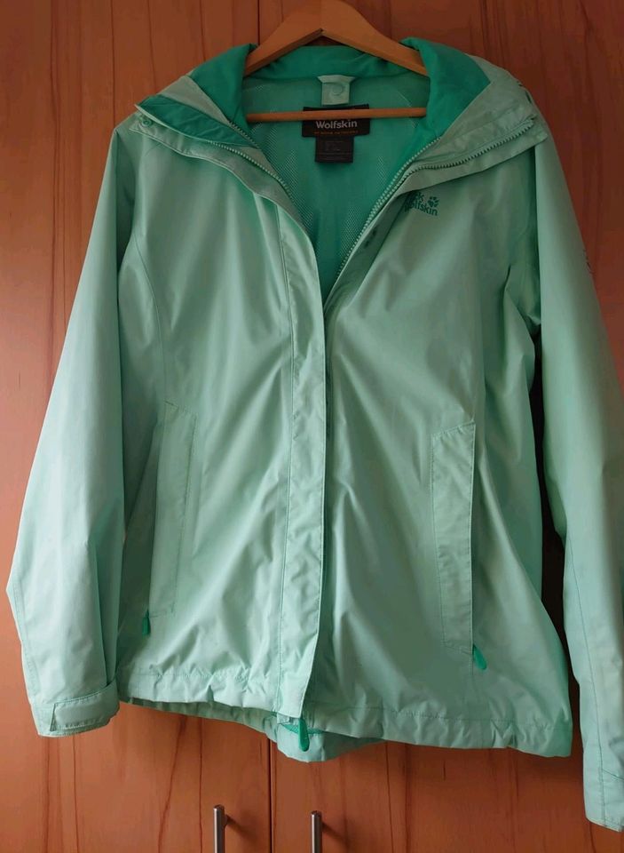 Jack Wolfskin Damen Jacke 42/44 in Buesum