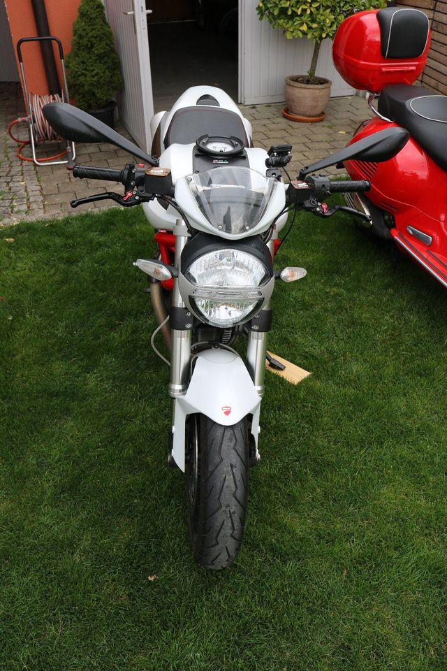 Ducati Monster 796 in Gablingen