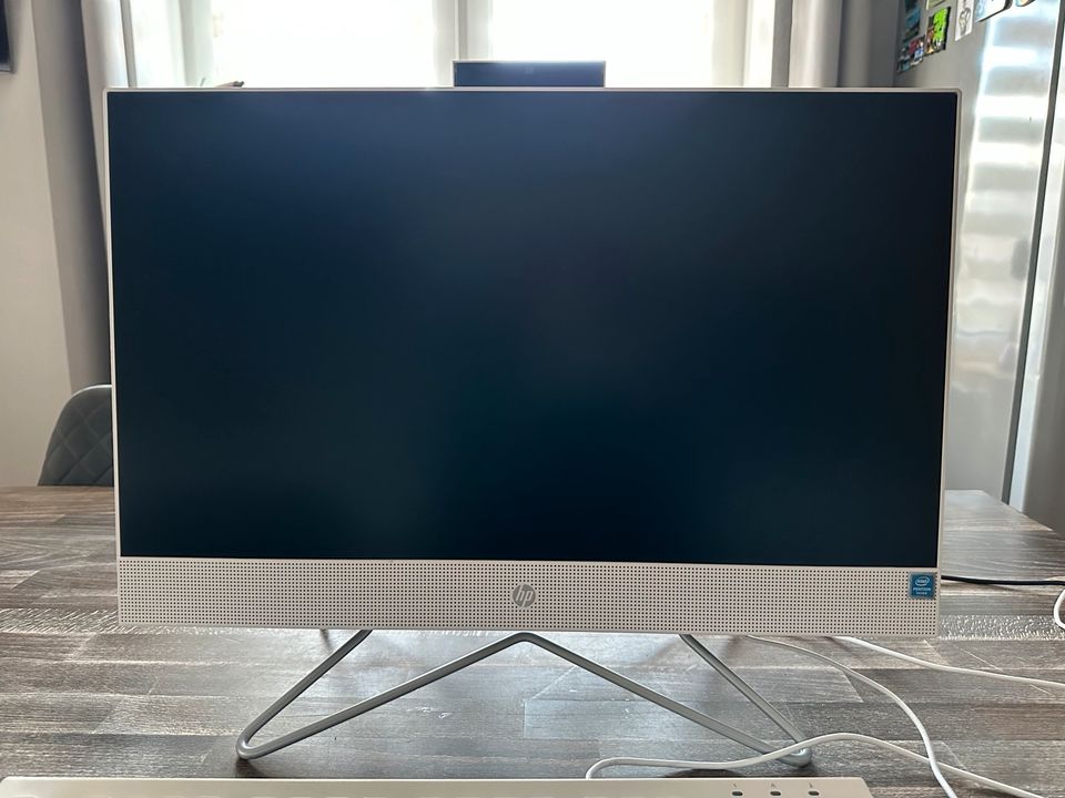 HP All-in-One PC 23,8 Zoll/ 8 GB RAM, 512 GB SSD in Rechtsupweg