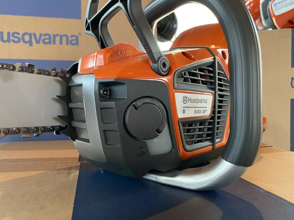 Husqvarna Profi Akku-Säge 540iXP 14" Motorsäge Kettensäge in Geseke