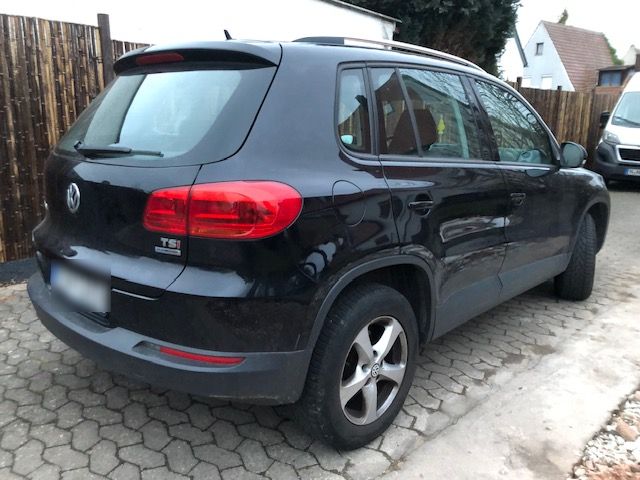 Volkswagen Tiguan, 1.4 Benziner. EZ 10/2011, Klima, Tempomat usw. in Nürnberg (Mittelfr)