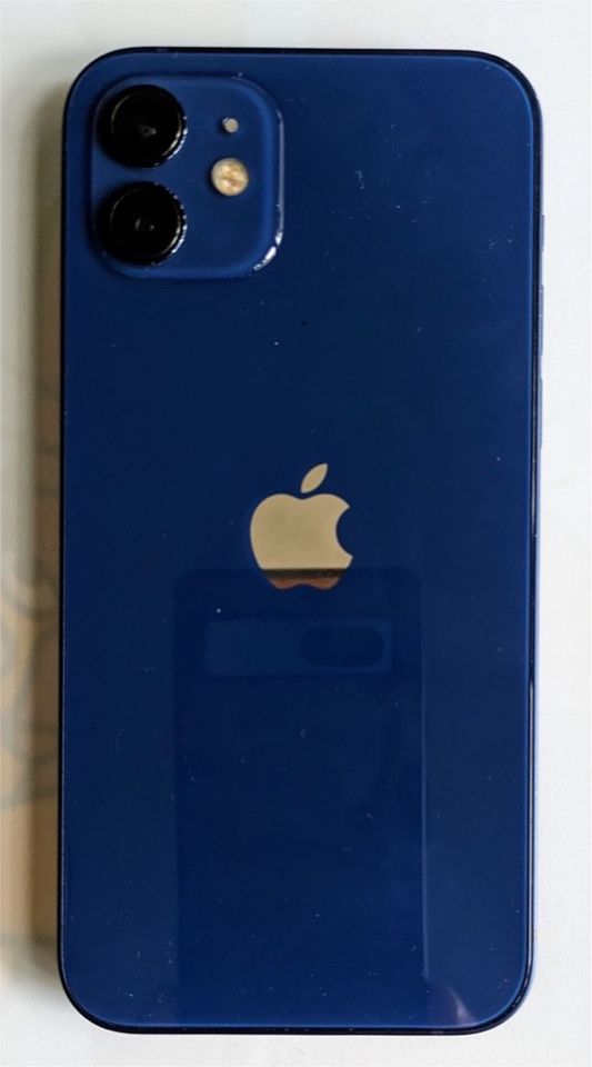 iPhone 12, 128 GB, blau in Hamburg