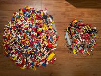 Lego Sammlung incl. 4 Bausätze Köln - Lindenthal Vorschau