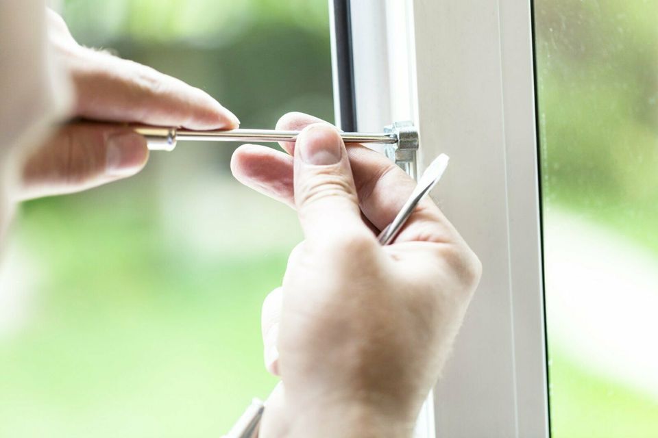 Fenster Türen Reparatur und Wartung in Deggendorf