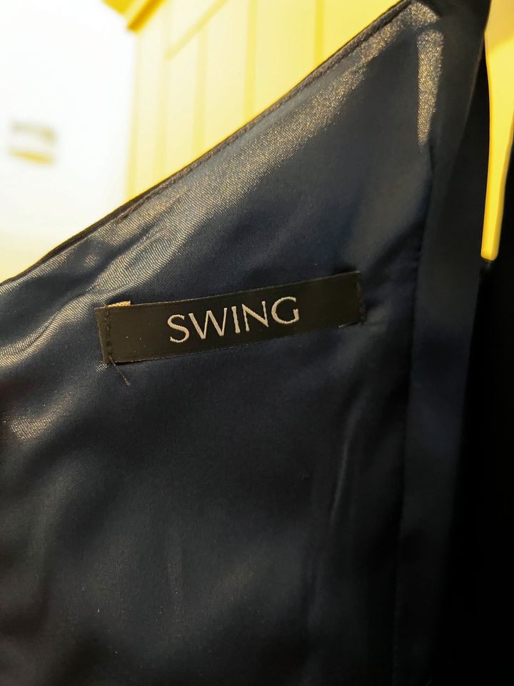 Kleid (SWING) in Centrum