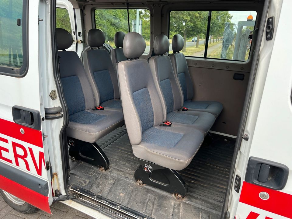 Renault Master Feuerwehr Diesel Bus 9 Sitze Transporter AHK in Osterweddingen