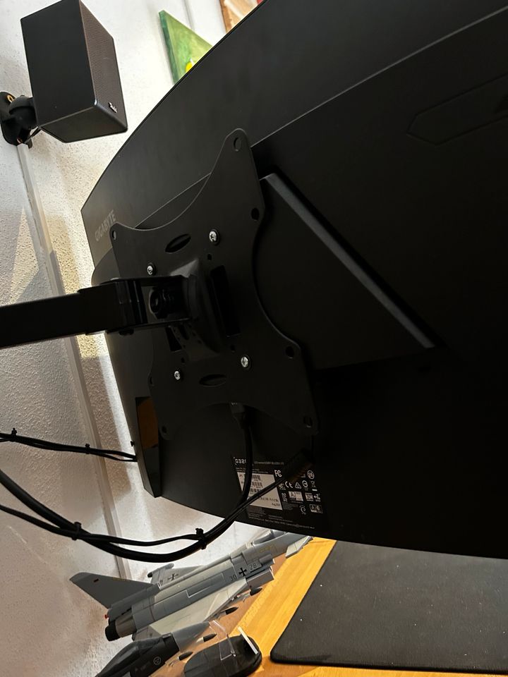 Gigabyte G32 QC - 32 Zoll Monitor in Höhenberg i. T.